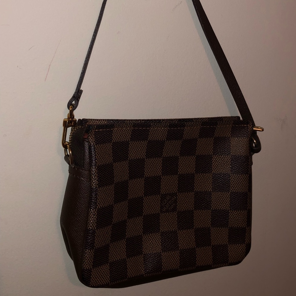 Louis Vuitton Damier Trousse Pochette